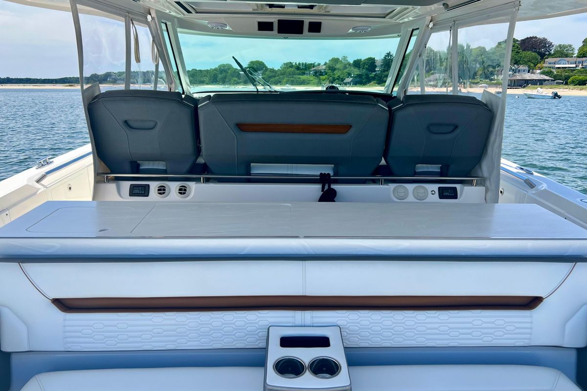 2020 Tiara Yachts 43 