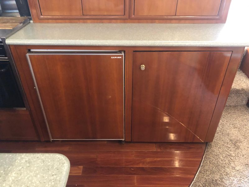 2001 Carver 570 Voyager Pilothouse