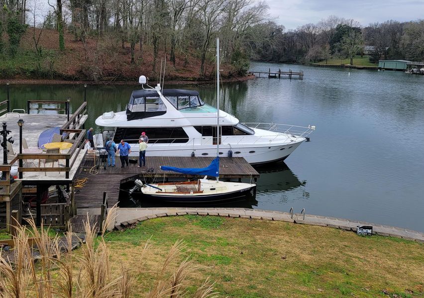 2001 Carver 570 Voyager Pilothouse