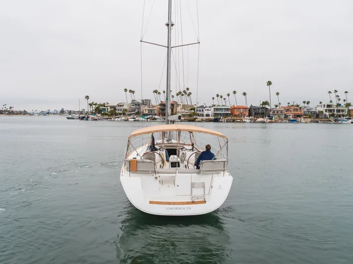 Skyfall Yacht Photos Pics 