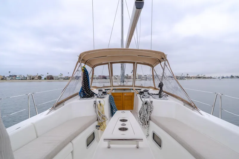 Skyfall Yacht Photos Pics 