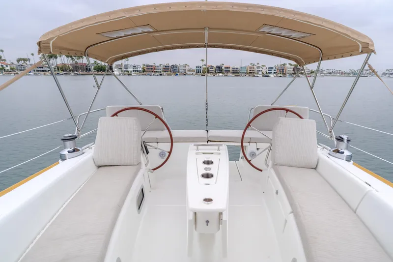 Skyfall Yacht Photos Pics 