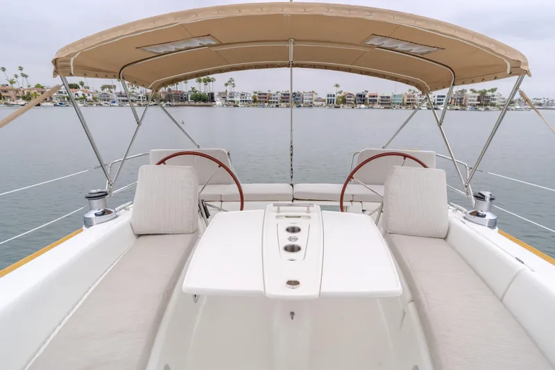 Skyfall Yacht Photos Pics 