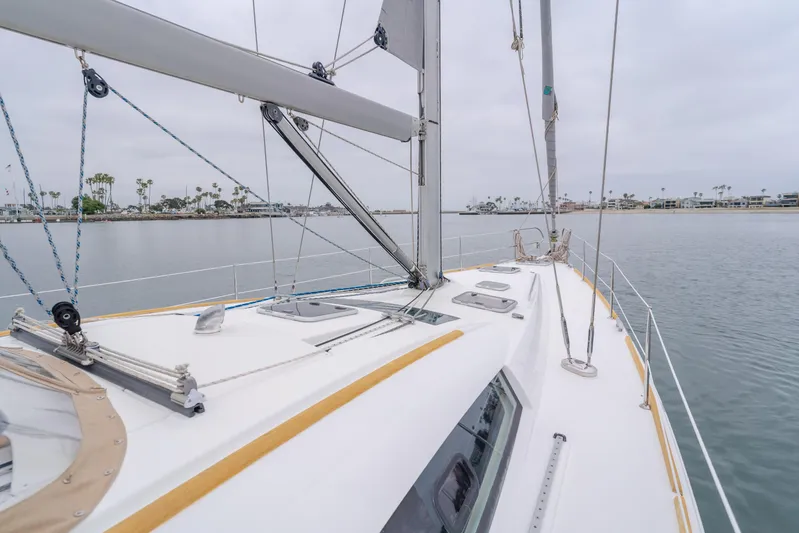 Skyfall Yacht Photos Pics 