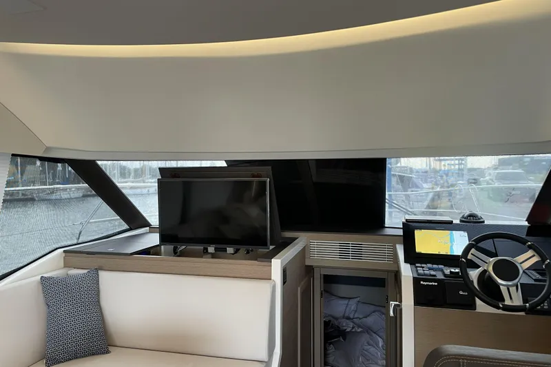  Yacht Photos Pics lower helm station