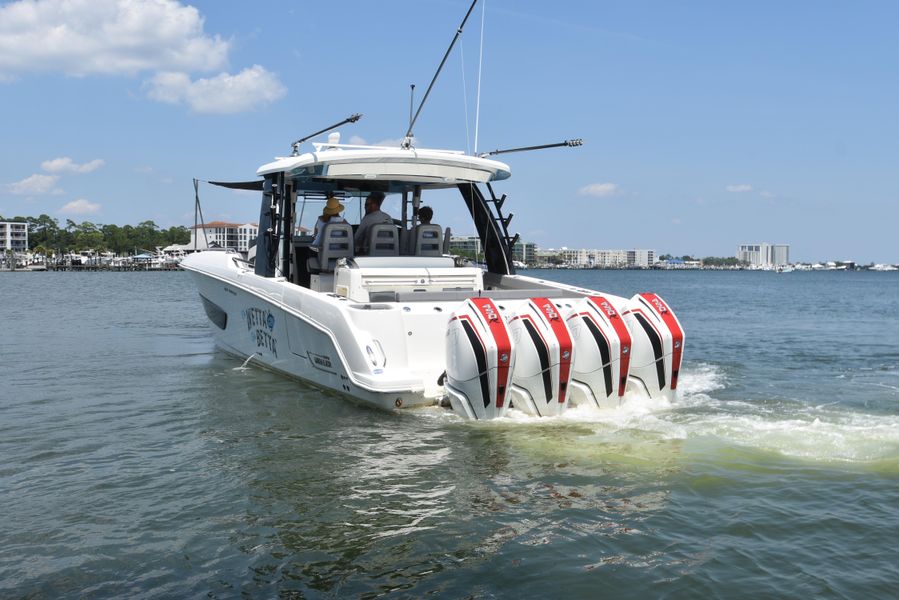 2021 Boston Whaler 420 Outrage