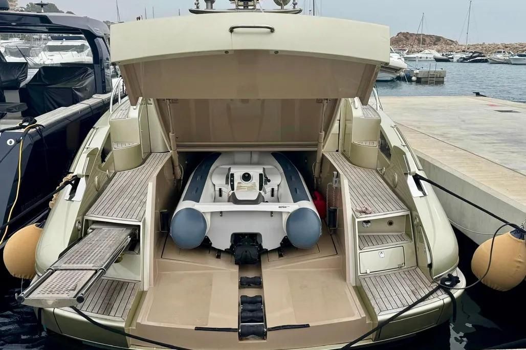 2010 Riva 52 