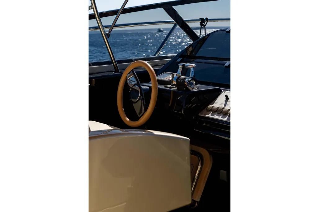 2010 Riva 52 