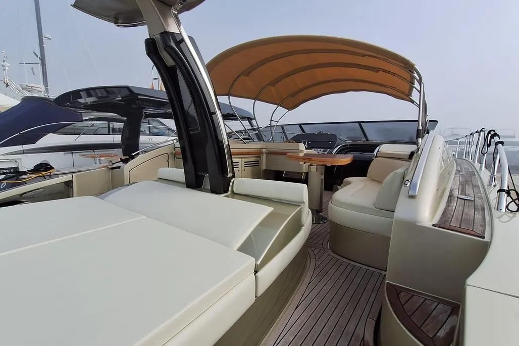 2010 Riva 52 