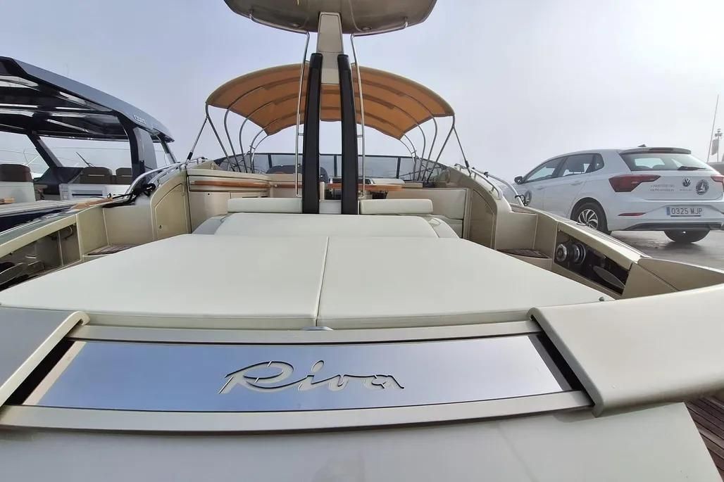 2010 Riva 52 