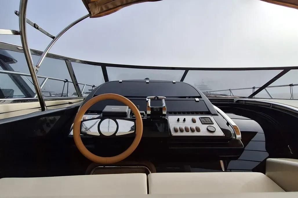 2010 Riva 52 