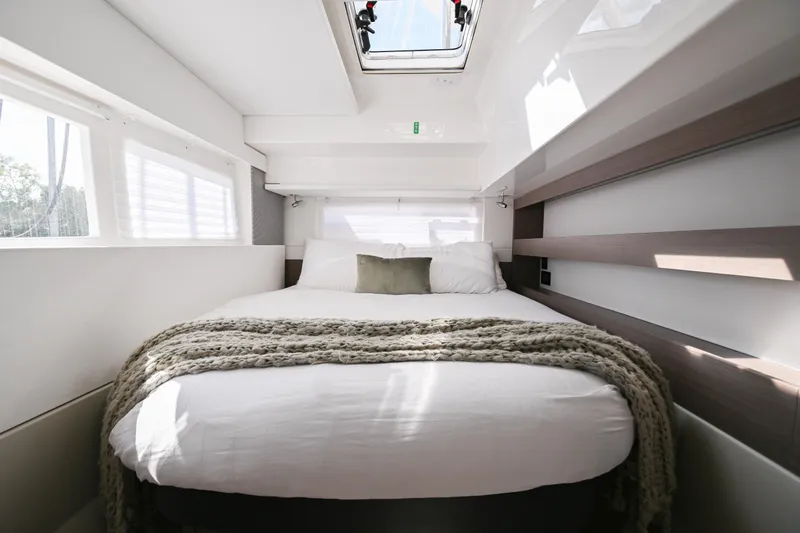 Salt Yacht Photos Pics 