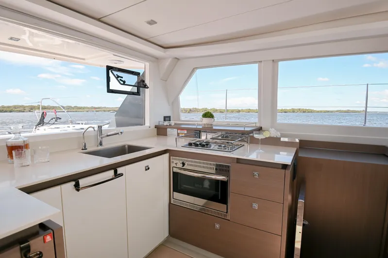 Salt Yacht Photos Pics 