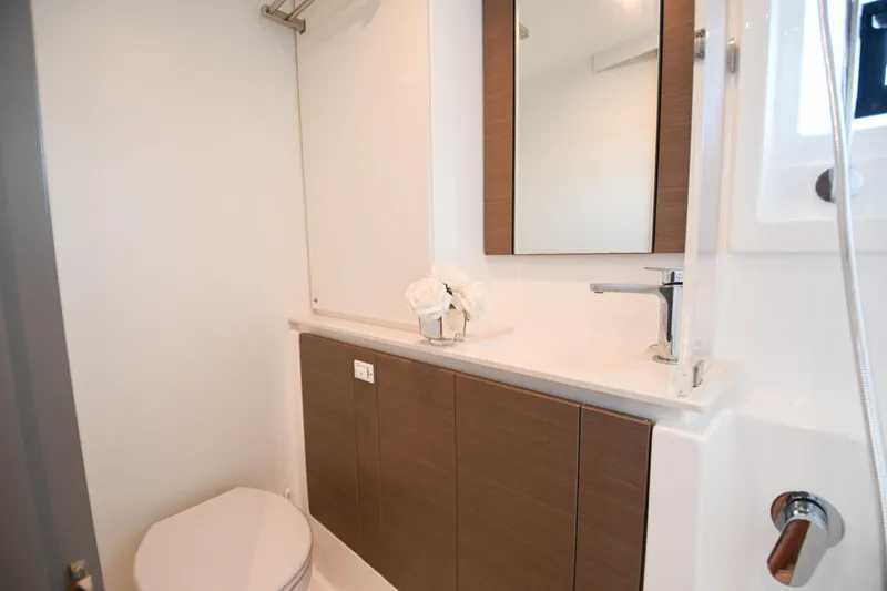 Salt Yacht Photos Pics 