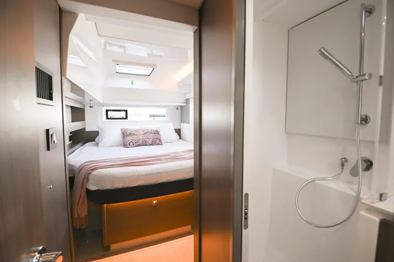 Salt Yacht Photos Pics 