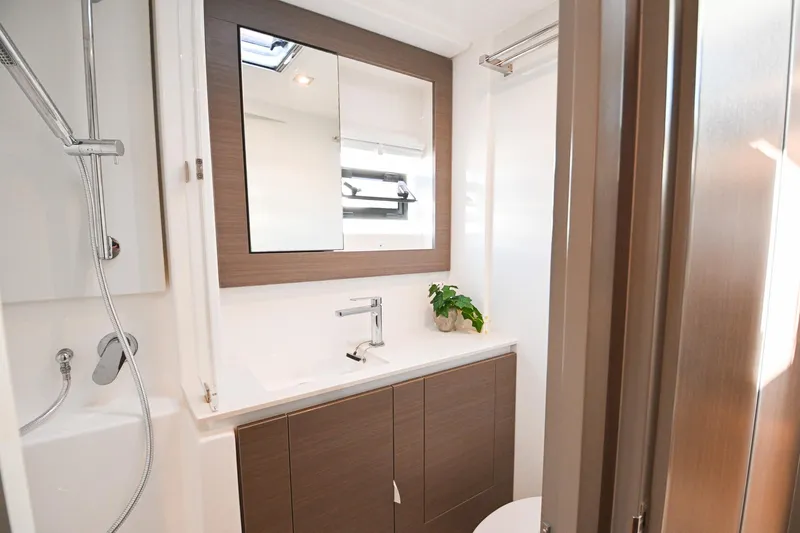 Salt Yacht Photos Pics 