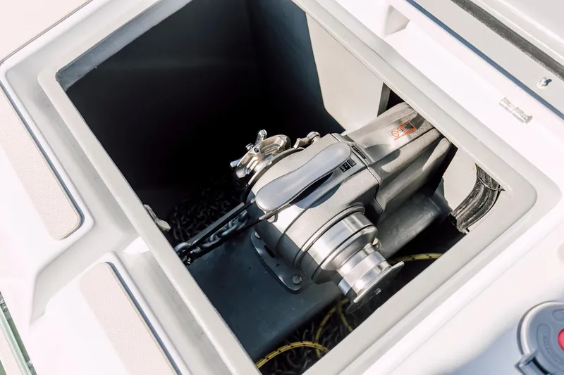 Vision 444es Yacht Photos Pics Anchor winch system on Vision 444 boat, model year 2025.