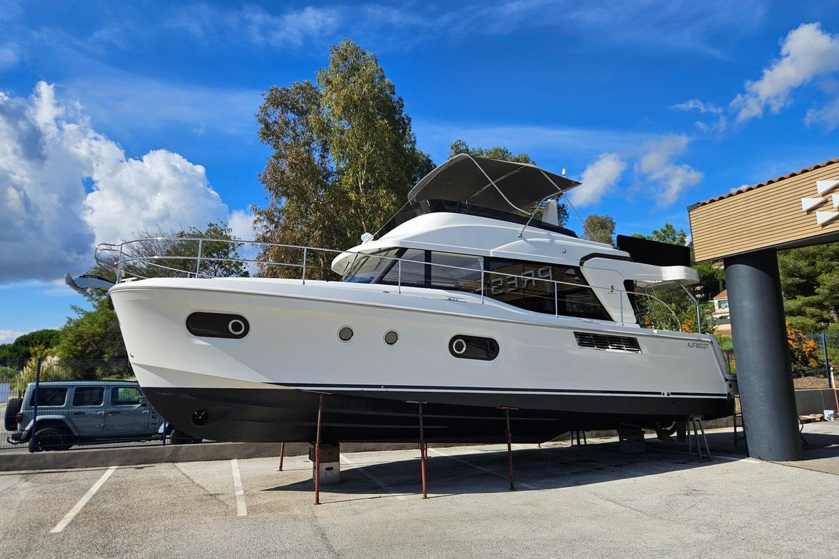 2019 Beneteau 48 