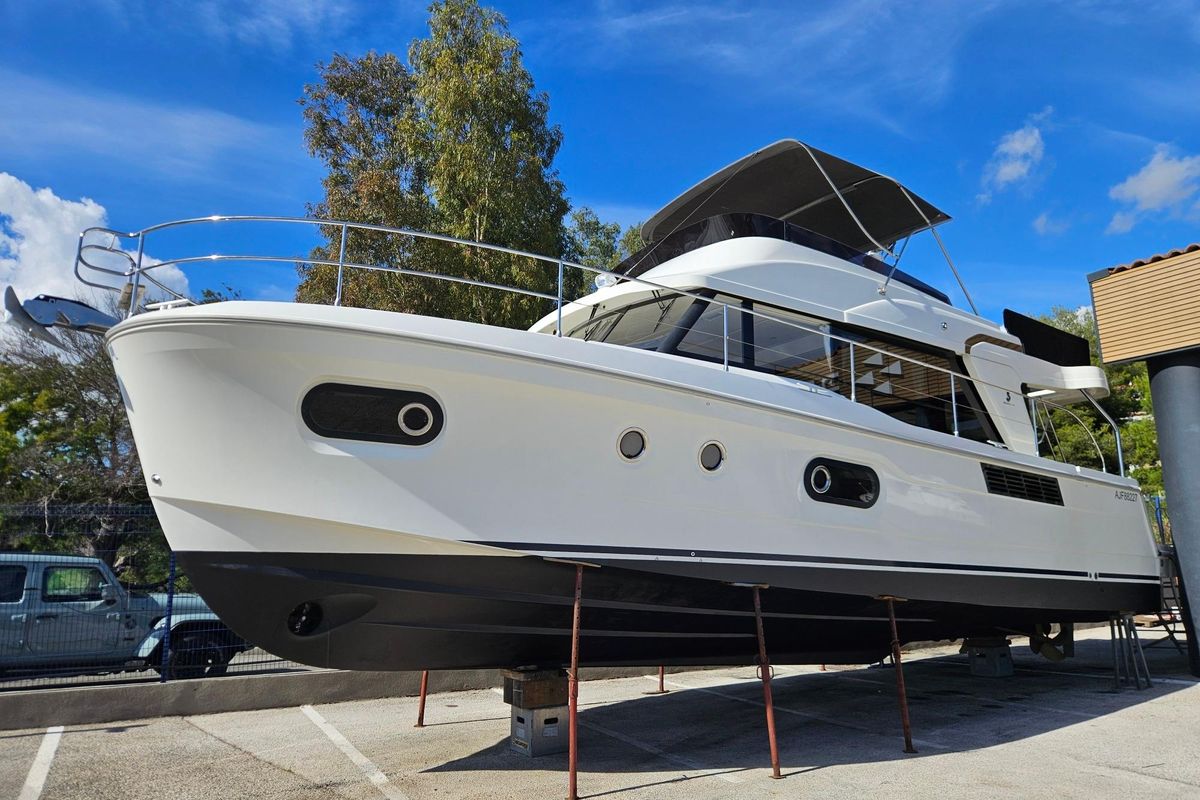 2019 Beneteau 48 