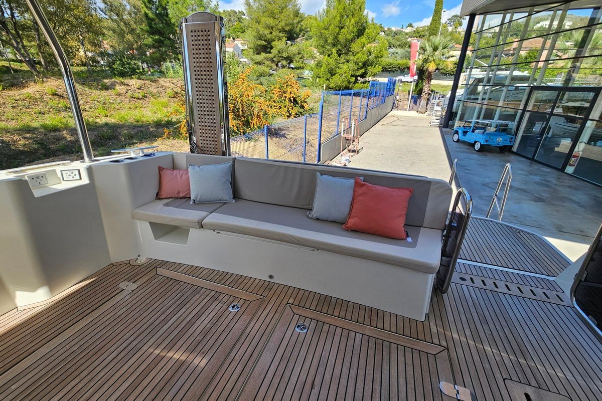 2019 Beneteau 48 