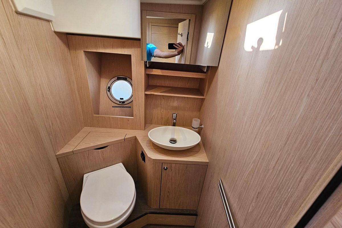 2019 Beneteau 48 