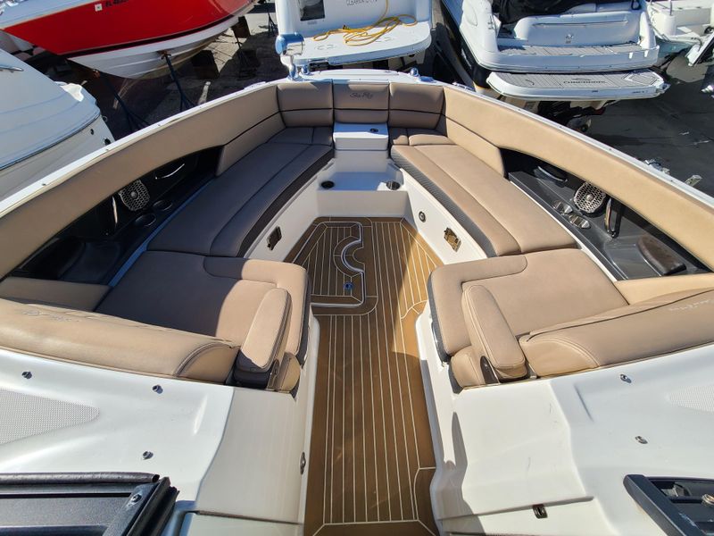2016 Sea Ray 350 SLX