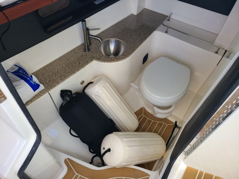 2016 Sea Ray 350 SLX