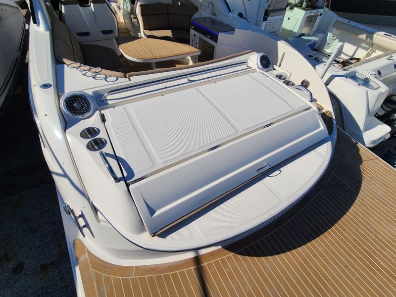 2016 Sea Ray 350 SLX