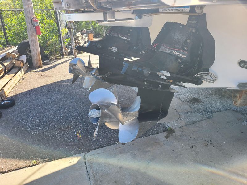2016 Sea Ray 350 SLX