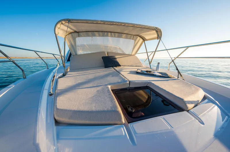 Total Chaos 9 Yacht Photos Pics Manufacturer photo BENETEAU Gran Turismo 41