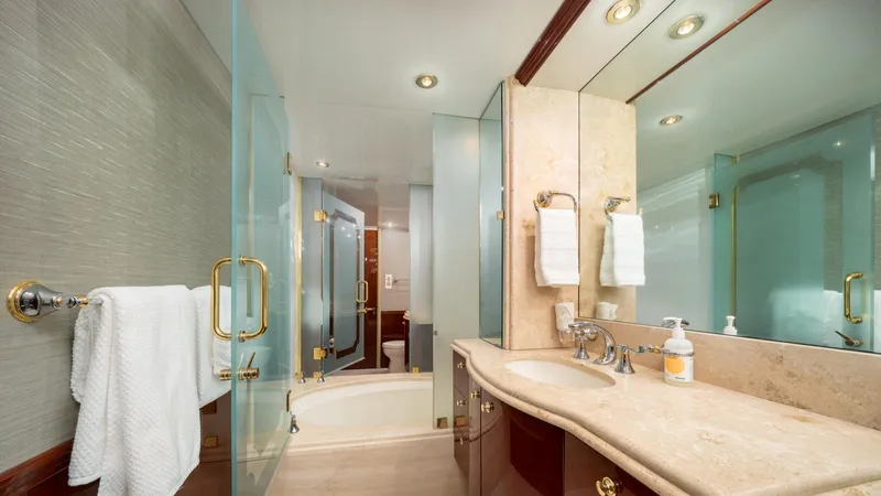 Tryst Yacht Photos Pics Tryst 94'/ 28.65m Lazzara