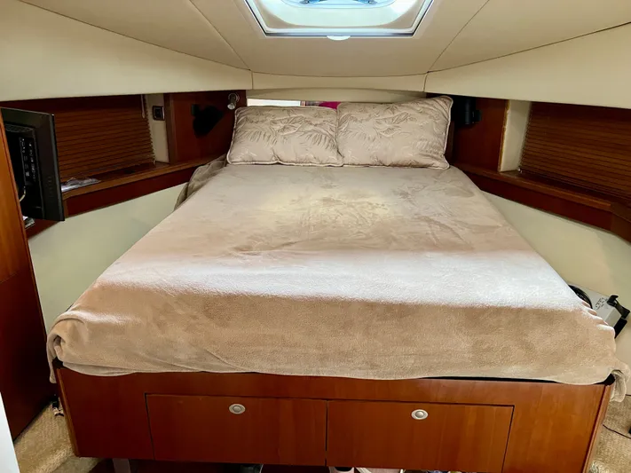 Alchemy Yacht Photos Pics 