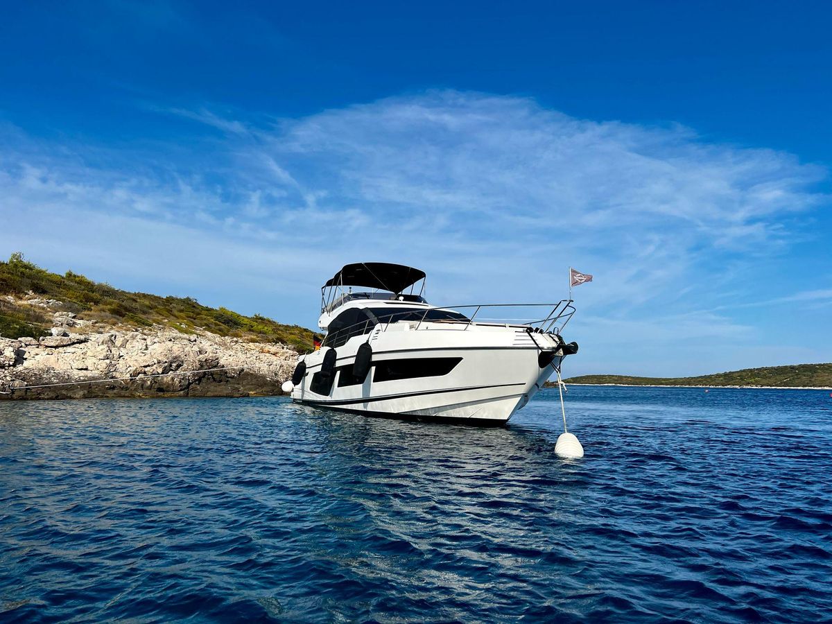 2019 Sunseeker 74 