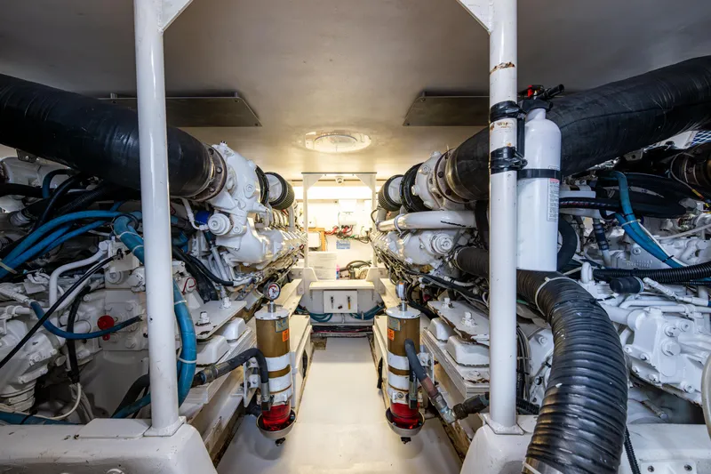 Overcharged Yacht Photos Pics Viking 50 Overcharged - Engine Room