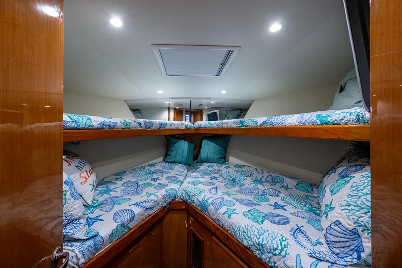 Overcharged Yacht Photos Pics Viking 50 Overcharged - Interior Forward Stateroom