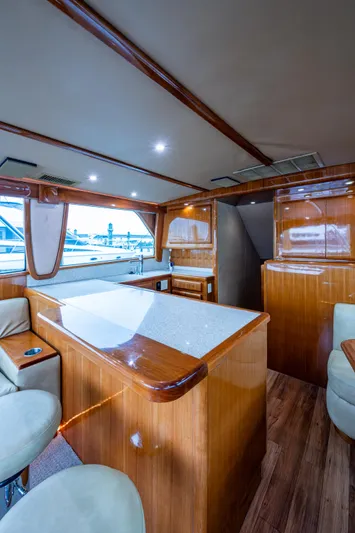 Overcharged Yacht Photos Pics Viking 50 Overcharged - Interior Salon