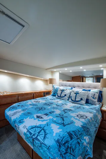 Overcharged Yacht Photos Pics Viking 50 Overcharged - Interior Master Stateroom