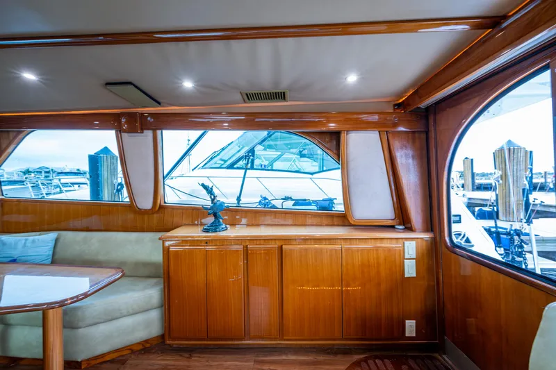 Overcharged Yacht Photos Pics Viking 50 Overcharged - Interior Salon
