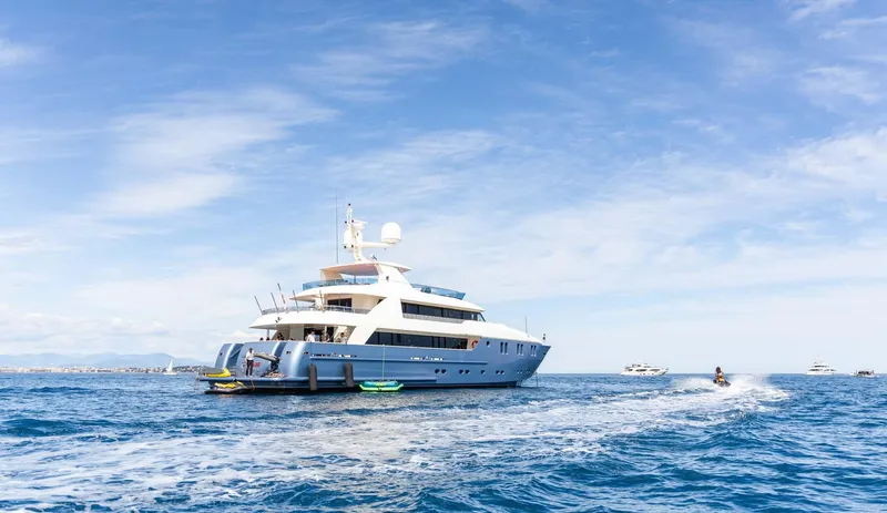 Irama Yacht Photos Pics 