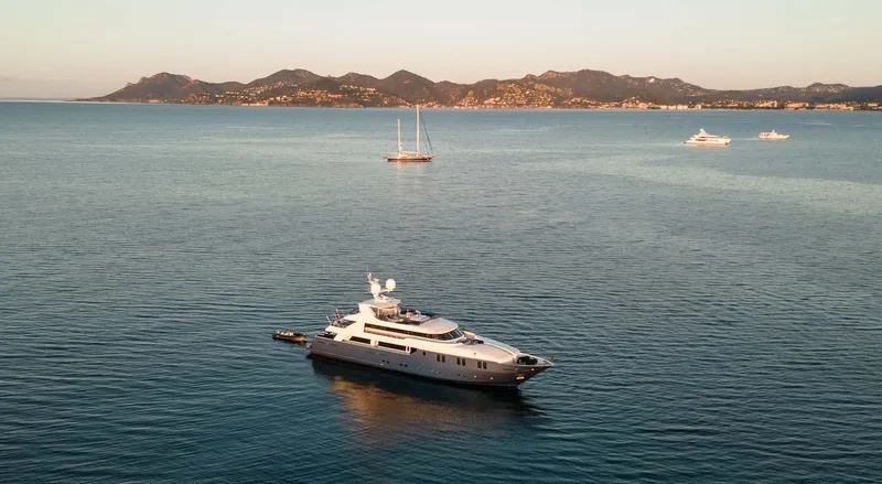 Irama Yacht Photos Pics 