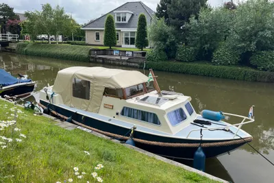 1984 Custom 700 knikspant AK