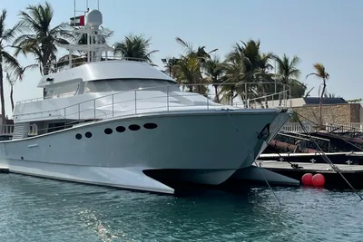 1999 Custom Austral Yachts Wavepiercer