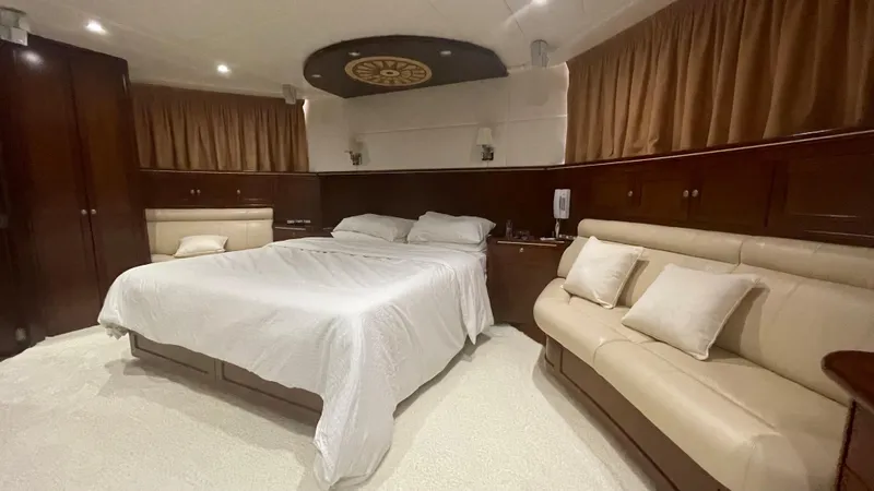 Spirit Yacht Photos Pics Wavepiercer Spirit - Master Stateroom