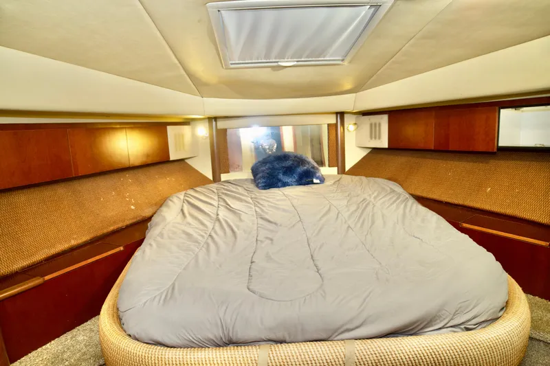  Yacht Photos Pics Luxurious cabin interior of 2006 Sea Ray 44 Sedan Bridge yacht.
