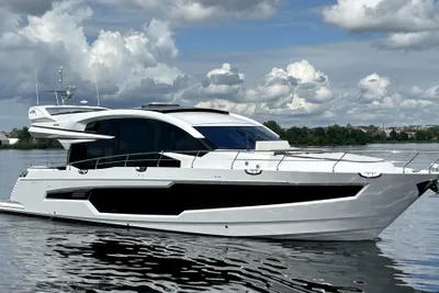 2025 Galeon 700 Sky