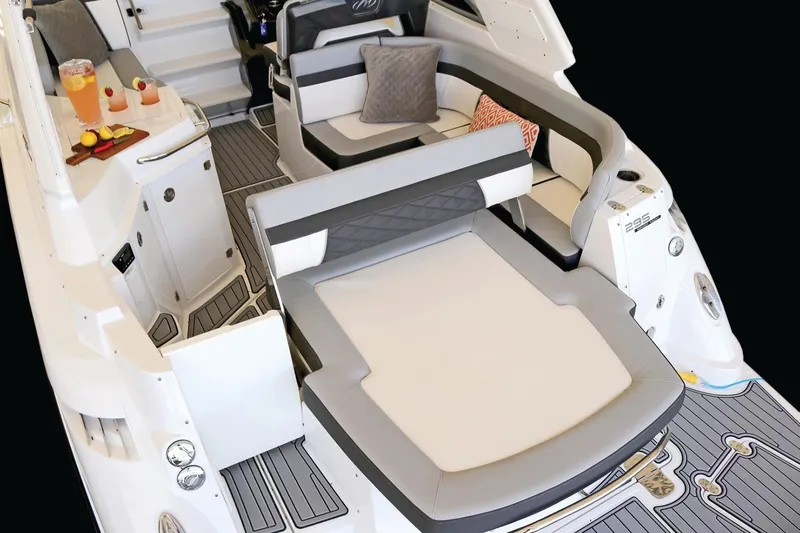  Yacht Photos Pics Manufacturer Provided Image