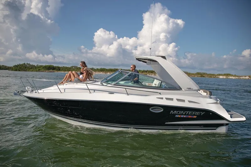  Yacht Photos Pics Manufacturer Provided Image