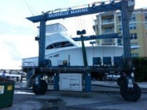 2008 Luhrs 35C