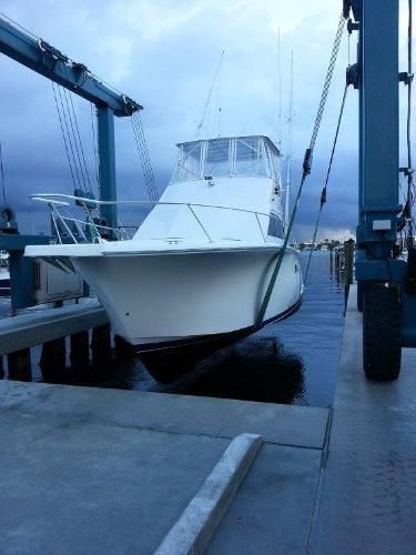 2008 Luhrs 35C