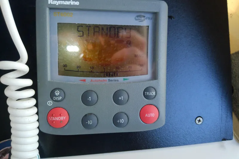 Dolce Far Niente Yacht Photos Pics Raymarine ST6002 autopilot display on 2004 Mainship 34 Pilot II boat.